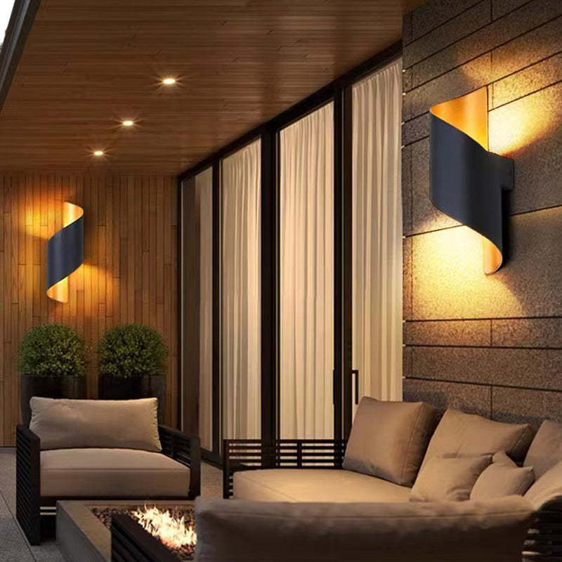 Travin Modern Conch Shape Spiral Outdoor Wall Lamp, Black/White/Gold - Lamp Outdoor