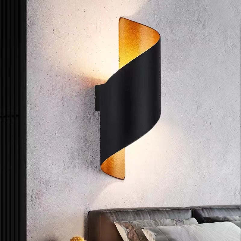 Travin Modern Conch Shape Spiral Outdoor Wall Lamp, Black/White/Gold - Lamp Outdoor