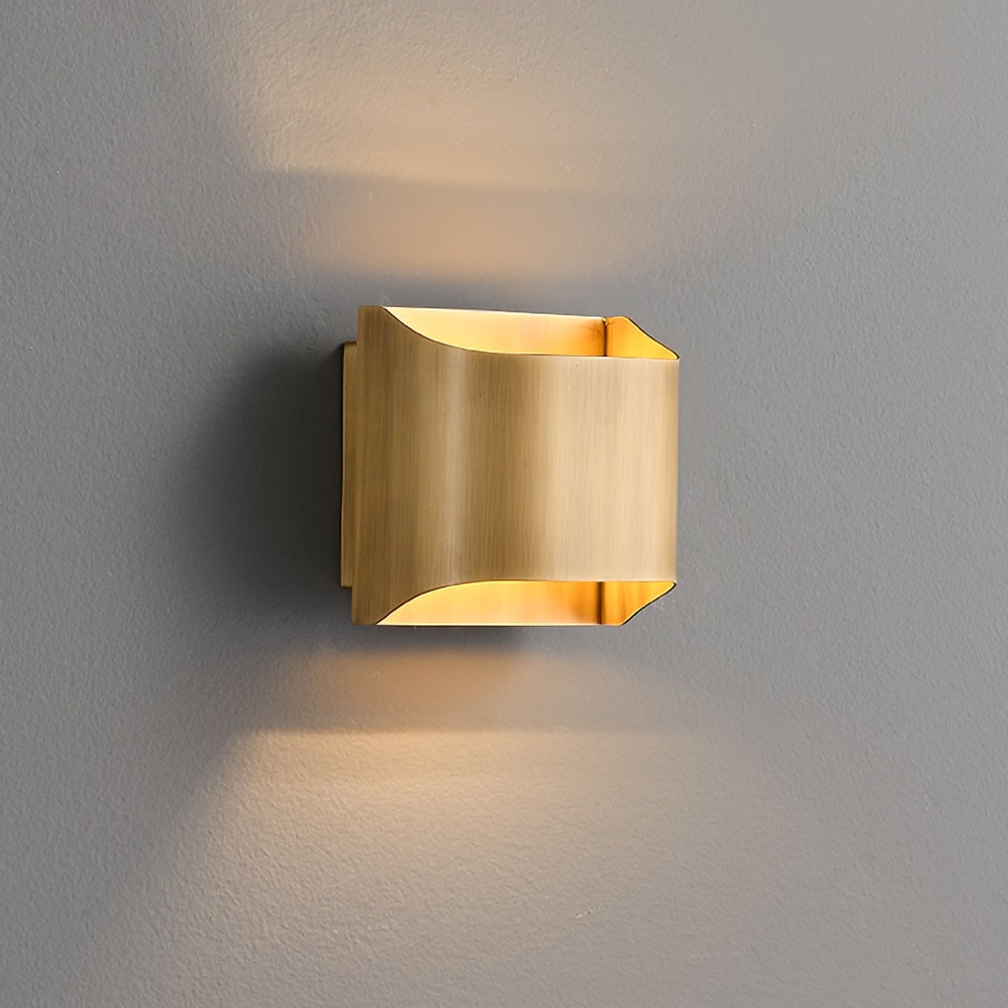 Leclerc Brass Wall Lamp - Lamp Outdoor