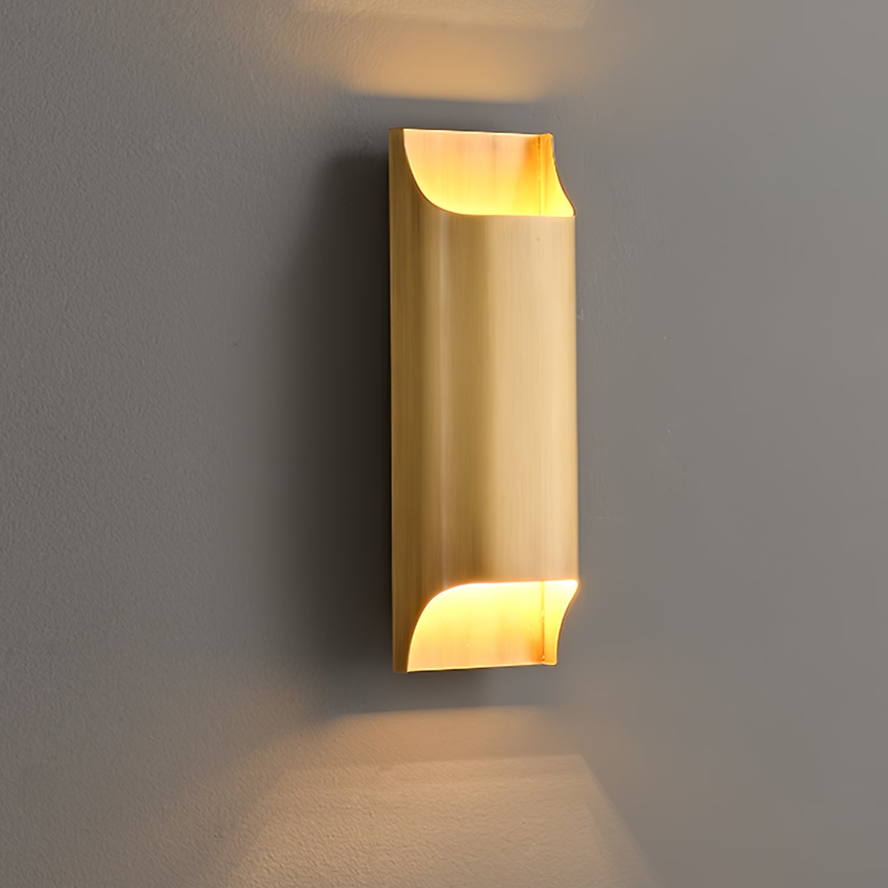 Leclerc Brass Wall Lamp - Lamp Outdoor