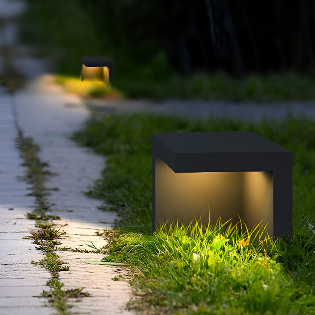 Half-Cut Rectangular Fixture Modern Outdoor Path Light in Gray, LED 4.5W, IP54 Waterproof - Lamp Outdoor