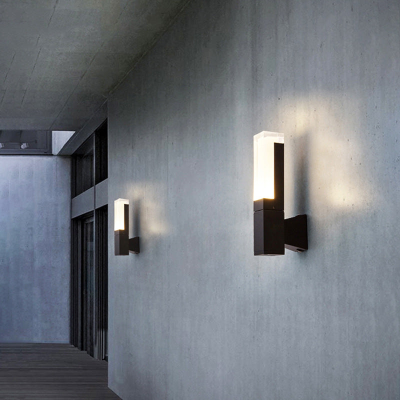 Lustra Modern Outdoor Wall Sconce - Lamp Outdoor