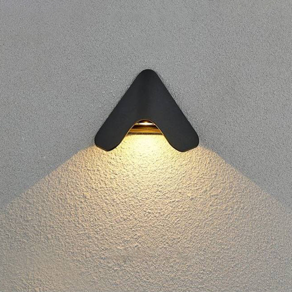 Ray Minimalist Triangle Metal Outdoor Wall Lamp Balck - Lamp Outdoor