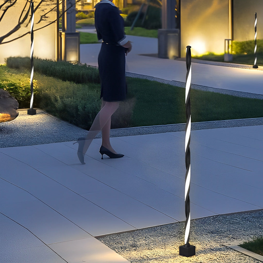 Linear Black LED Solar Powered Path Lamp Minimalist Outdoor Lighting - Lamp Outdoor
