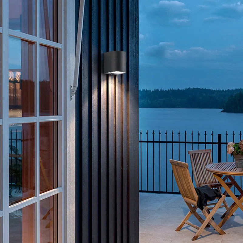 Tavon Minimalist Metal Square Outdoor Wall Lamp, Black - Lamp Outdoor