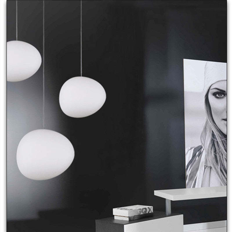 Elun Sleek Minimalist Floating Egg-shaped Glass Pendant Light - Lamp Outdoor