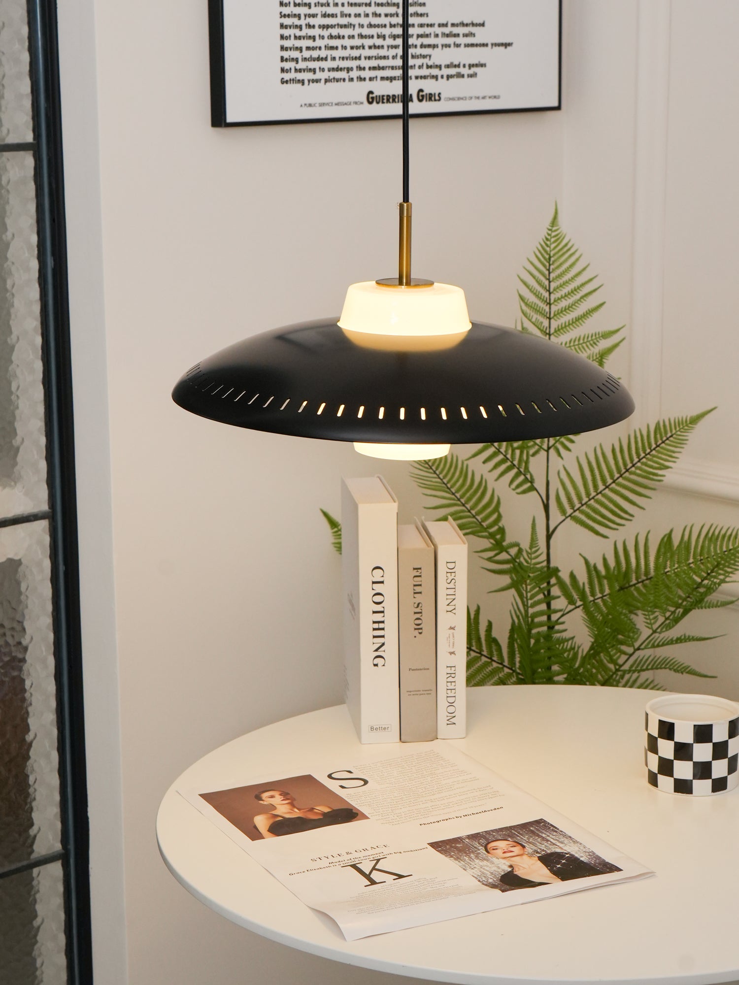 Alien Frisbee Pendant Lamp - Lamp Outdoor