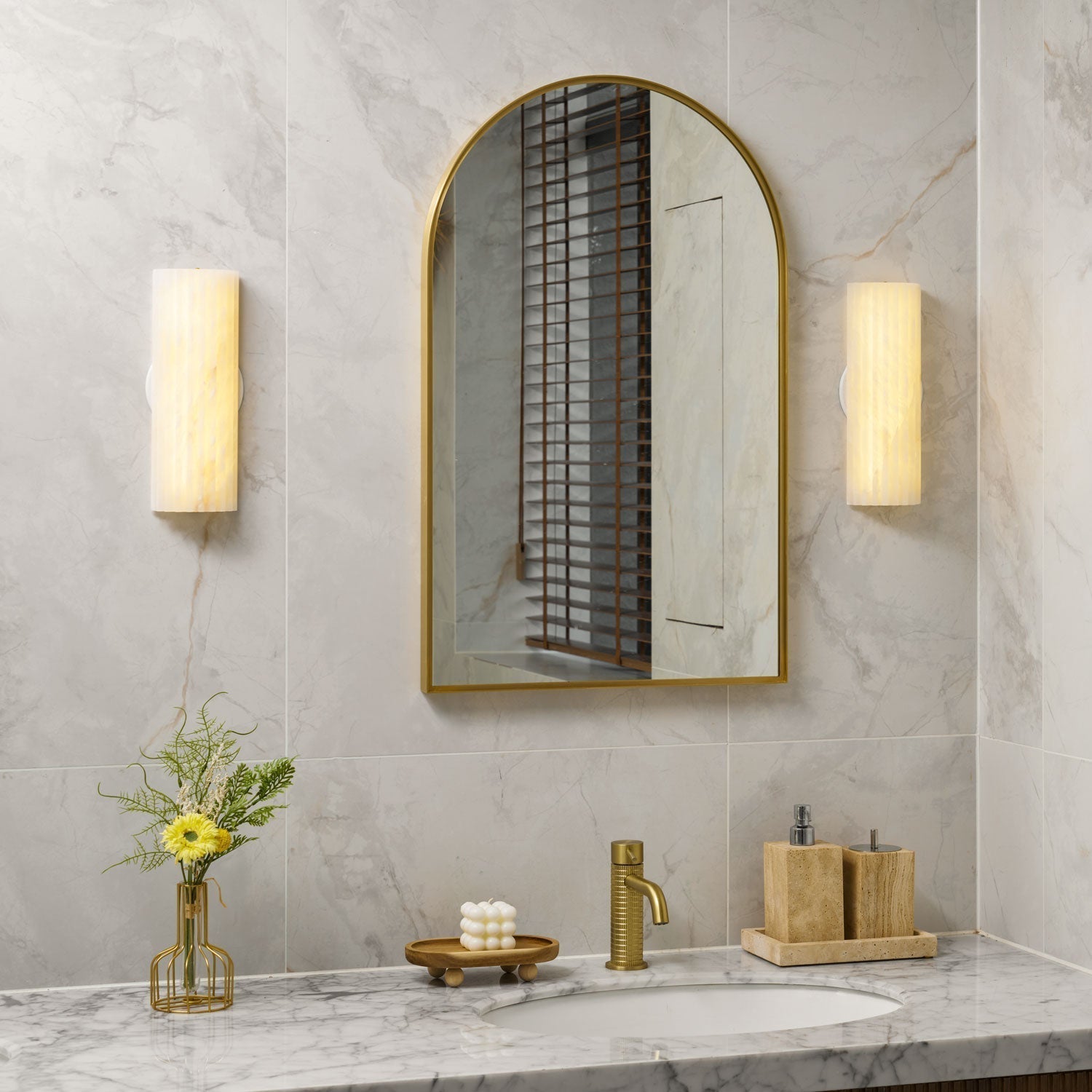 Orcarion Alabaster Wall Lamp - Lamp Outdoor