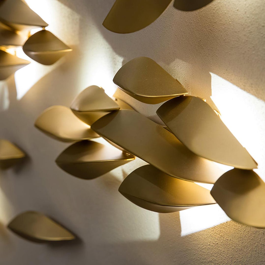 Avynis Abstract Brass Wall Light - Lamp Outdoor