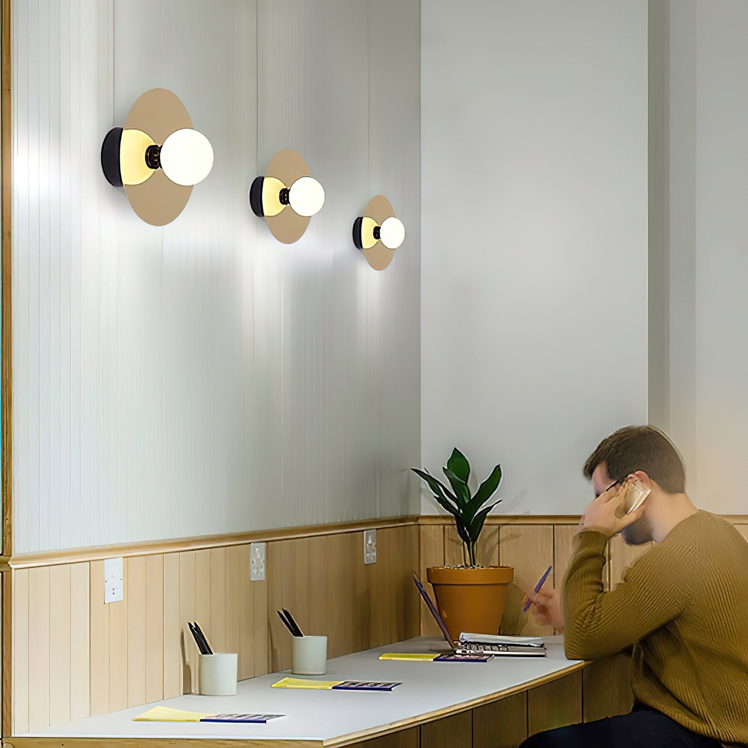 Areti Modern Brass Wall Light