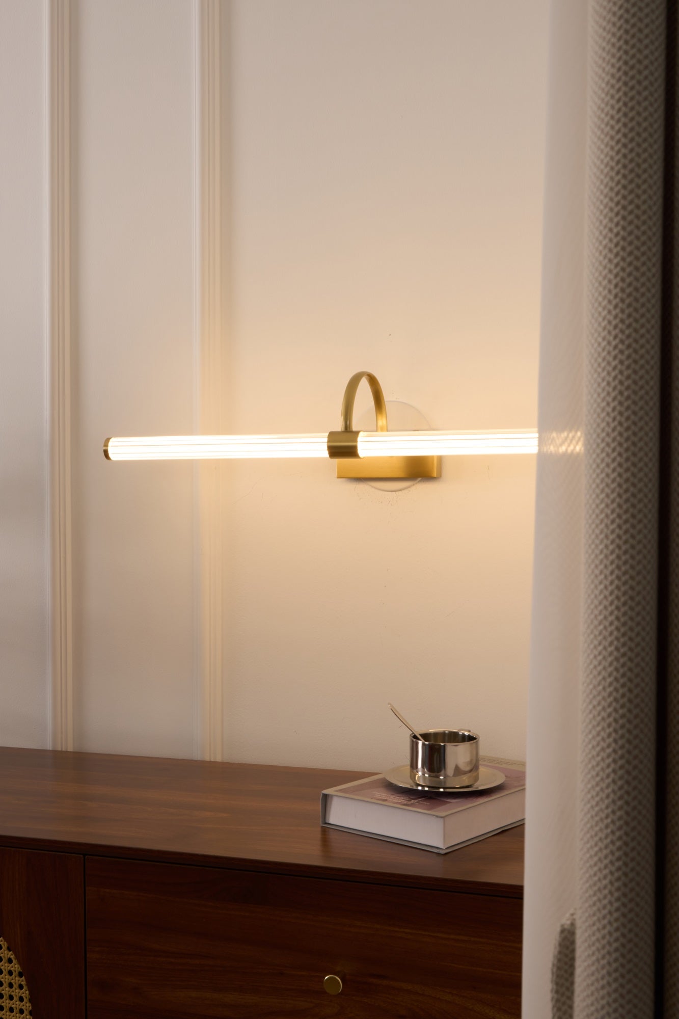Avery Wall Light - Lamp Outdoor