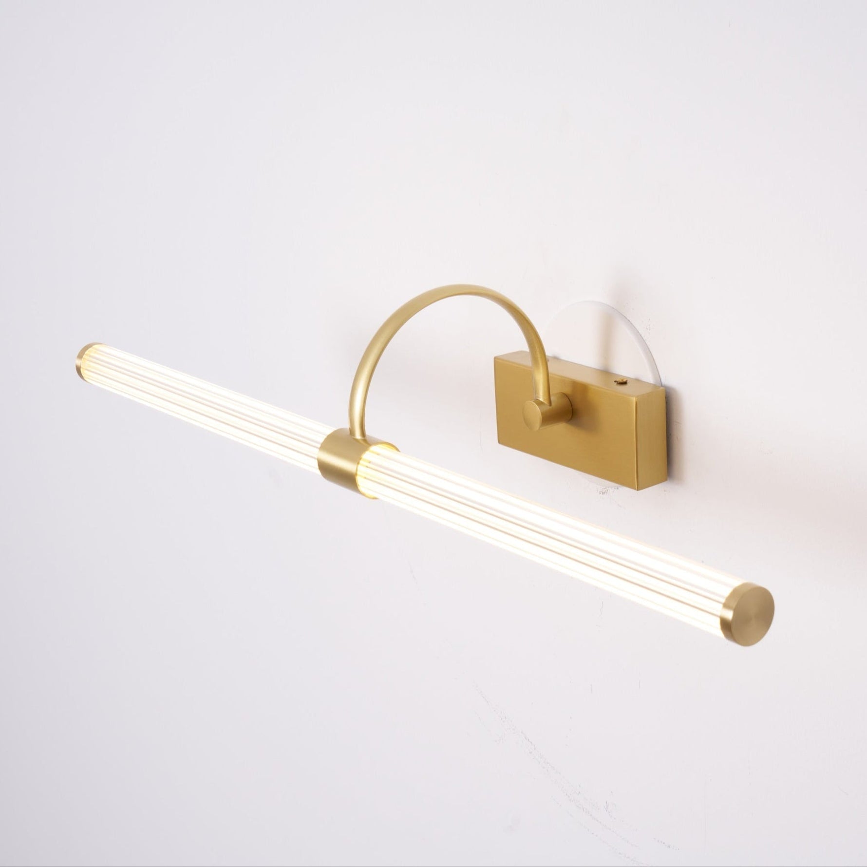 Avery Wall Light - Lamp Outdoor
