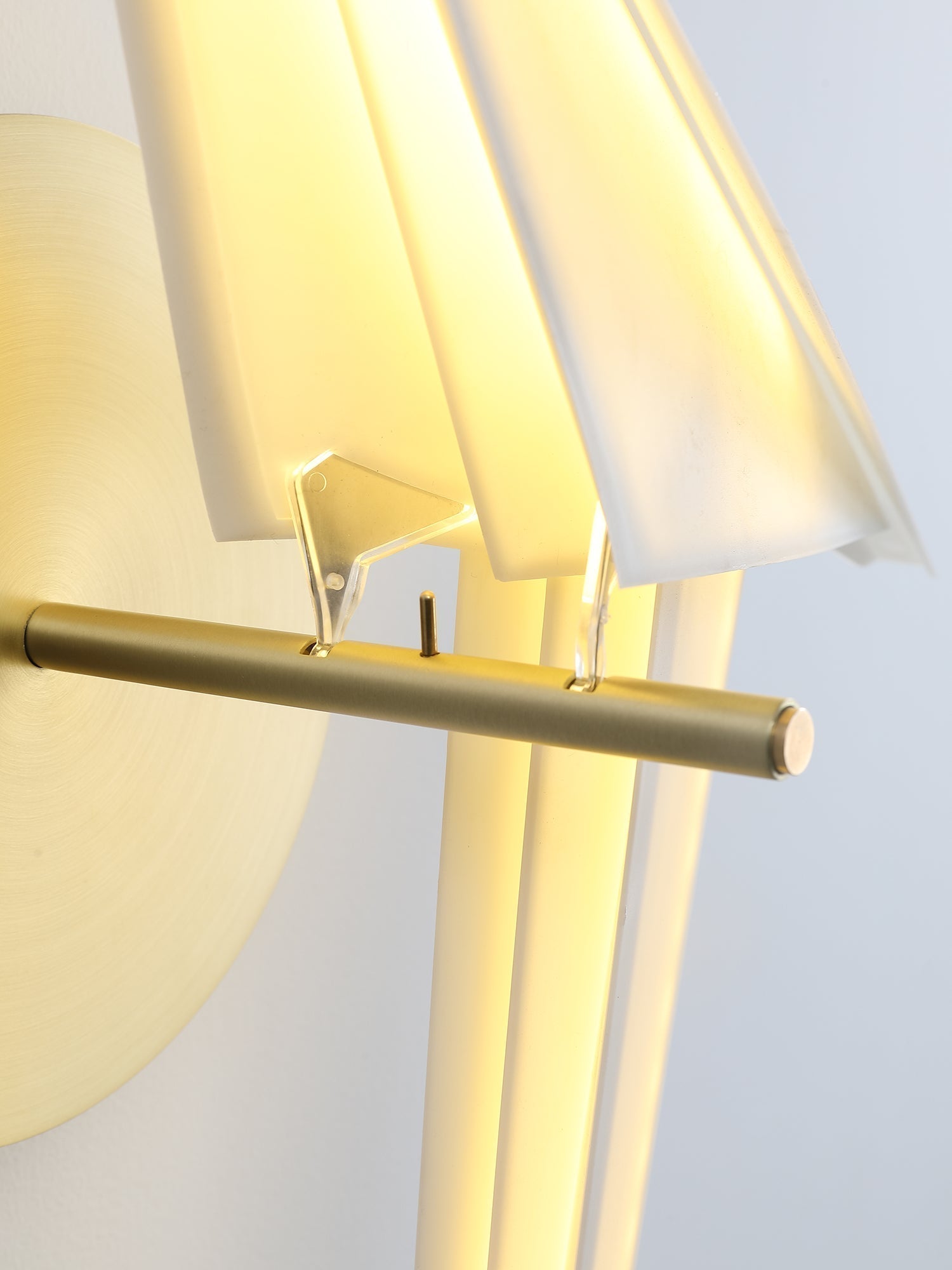 Avian Serenity Wall Lamp - Lamp Outdoor