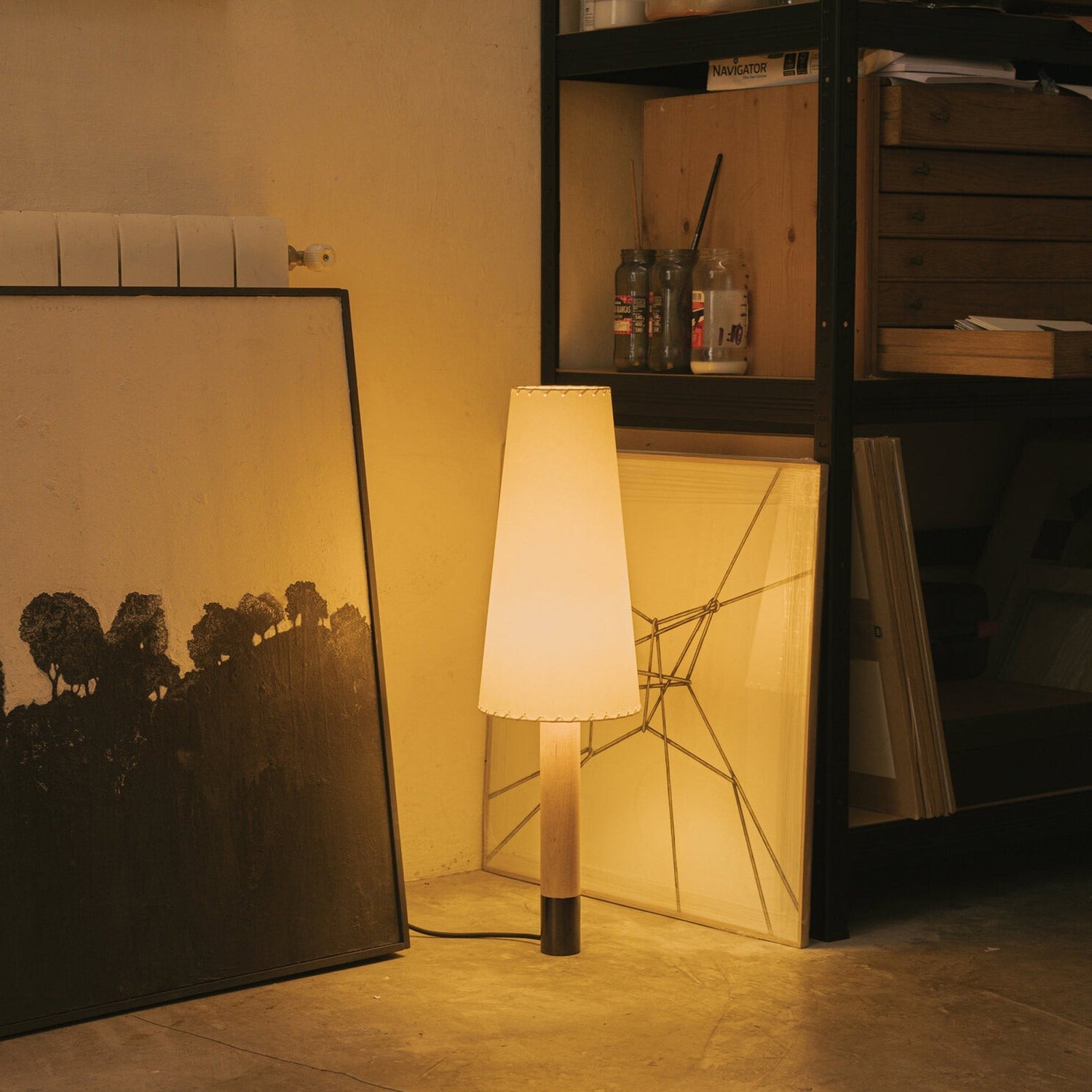 Basica Farmhouse Wood Table Lamp