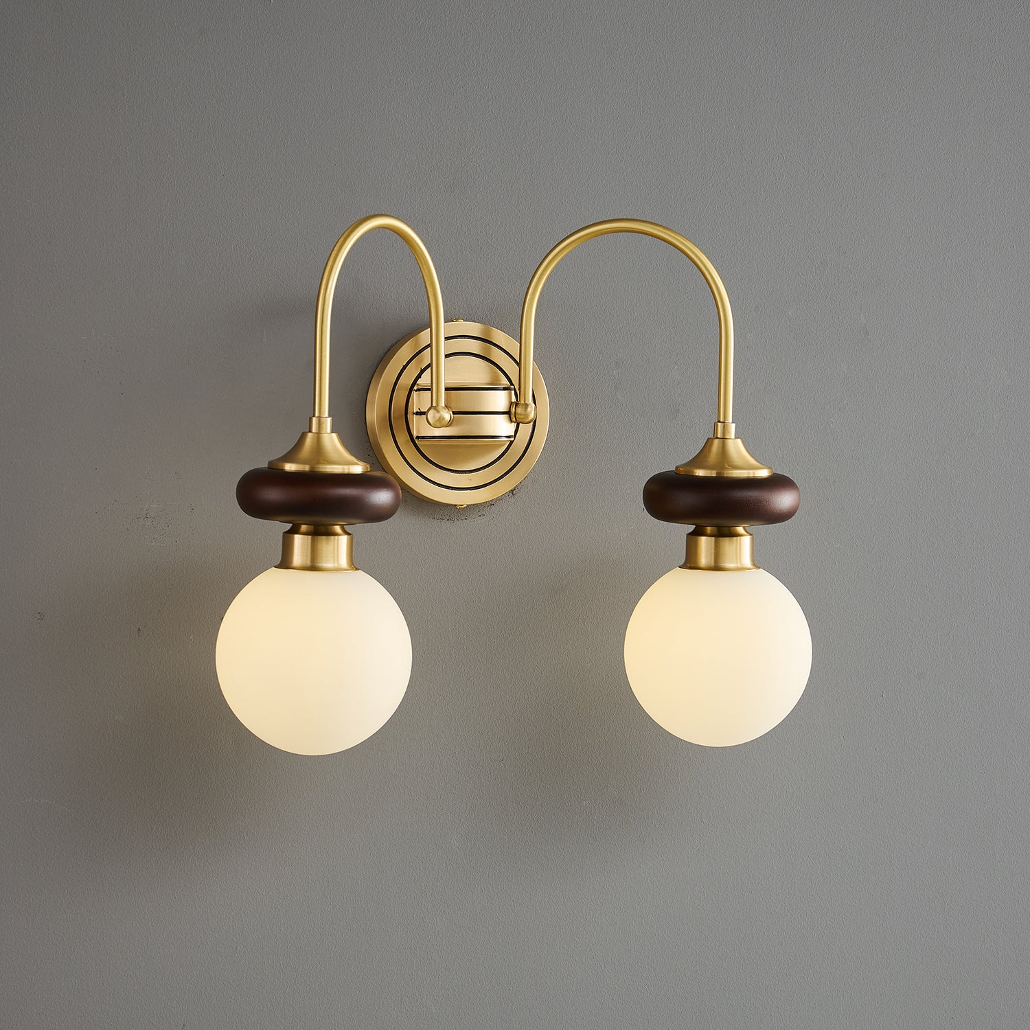 Bellevue Wall Lamp - Lamp Outdoor