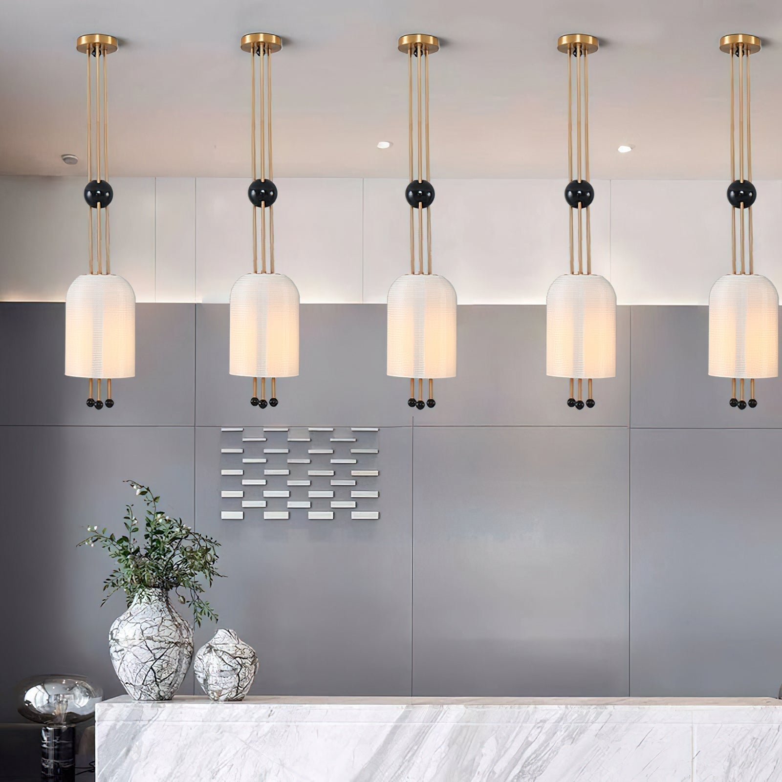 Voloraris Traditional Elegance Metal Glass Pendant Light - Lamp Outdoor