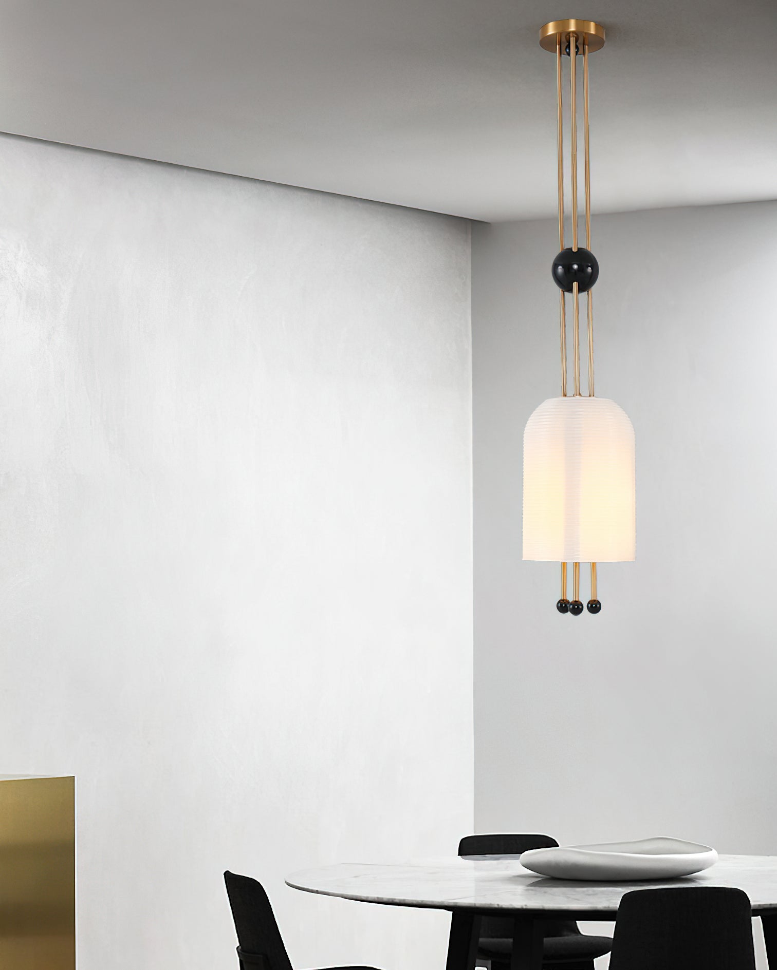 Voloraris Traditional Elegance Metal Glass Pendant Light - Lamp Outdoor