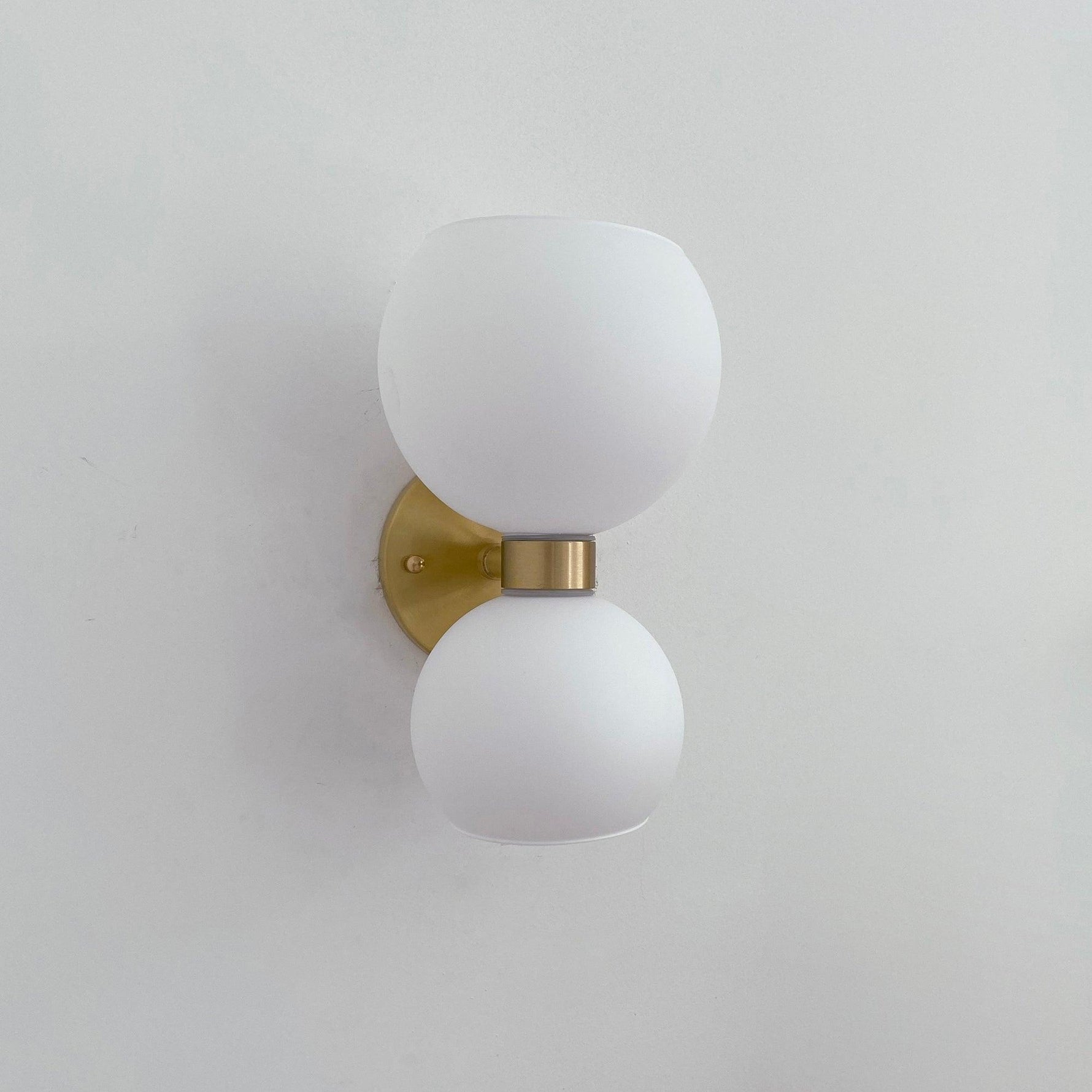 Round Pearl Sconce - Lamp Outdoor