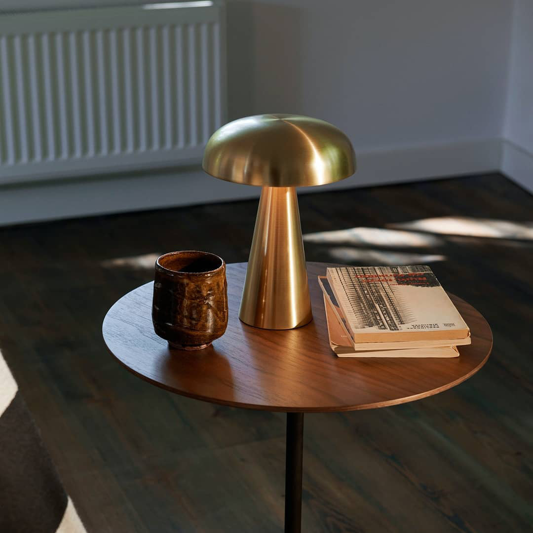 Como Modern Table Lamp