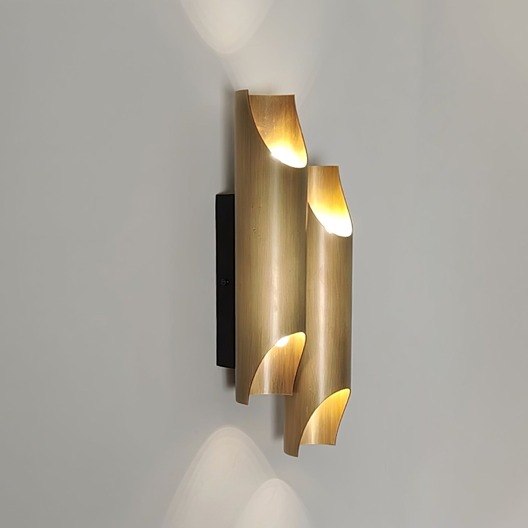 Callahan Brass Wall Lamp - Lamp Outdoor