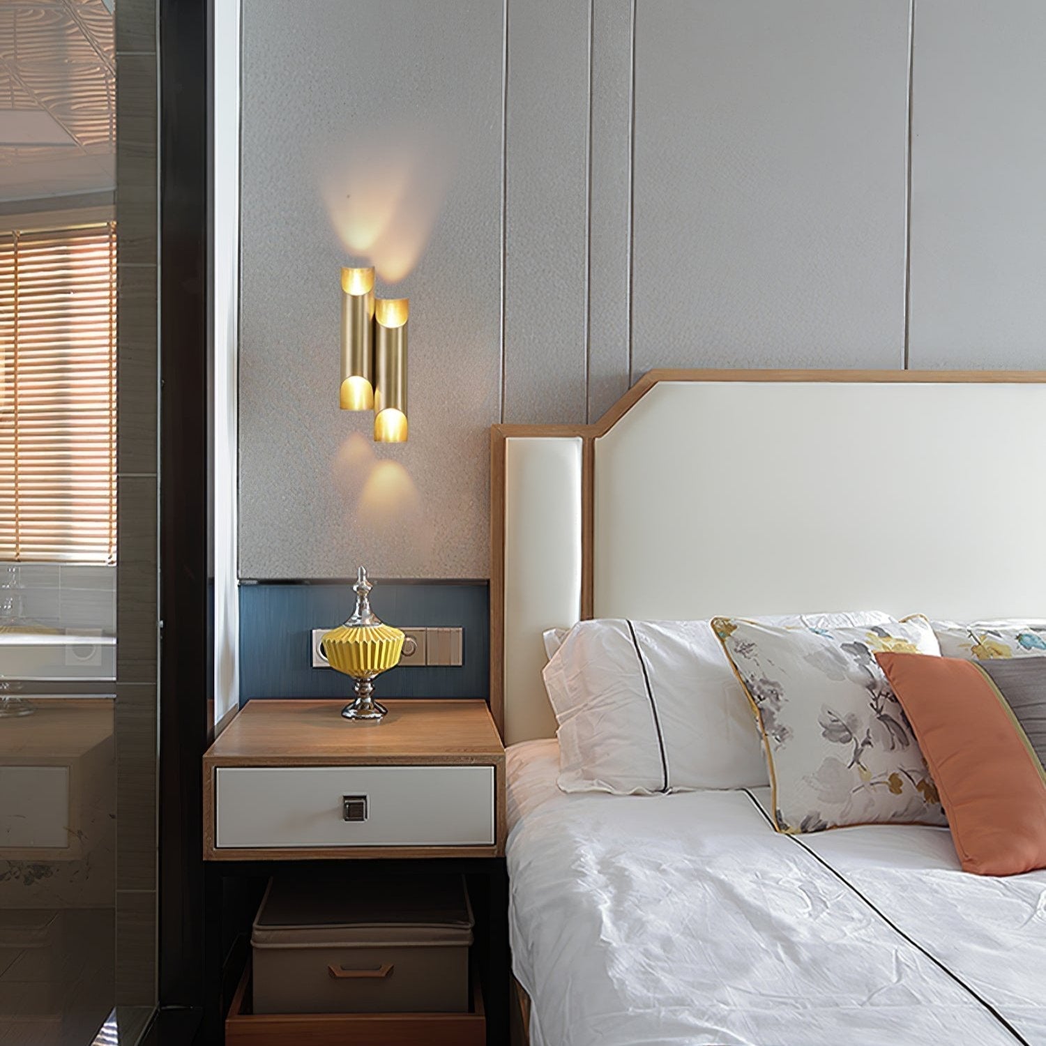 Callahan Brass Wall Lamp - Lamp Outdoor