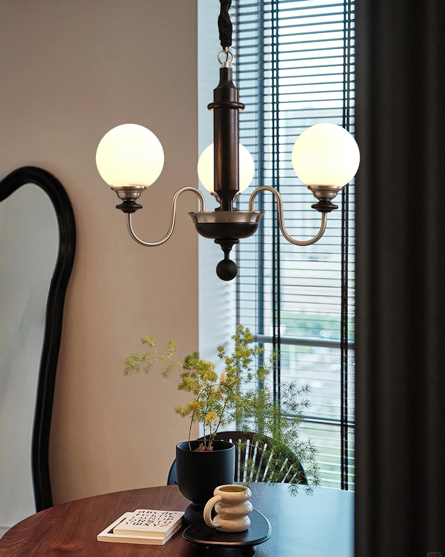 Nyvinia Vintage Brass Glass Chandelier - Lamp Outdoor