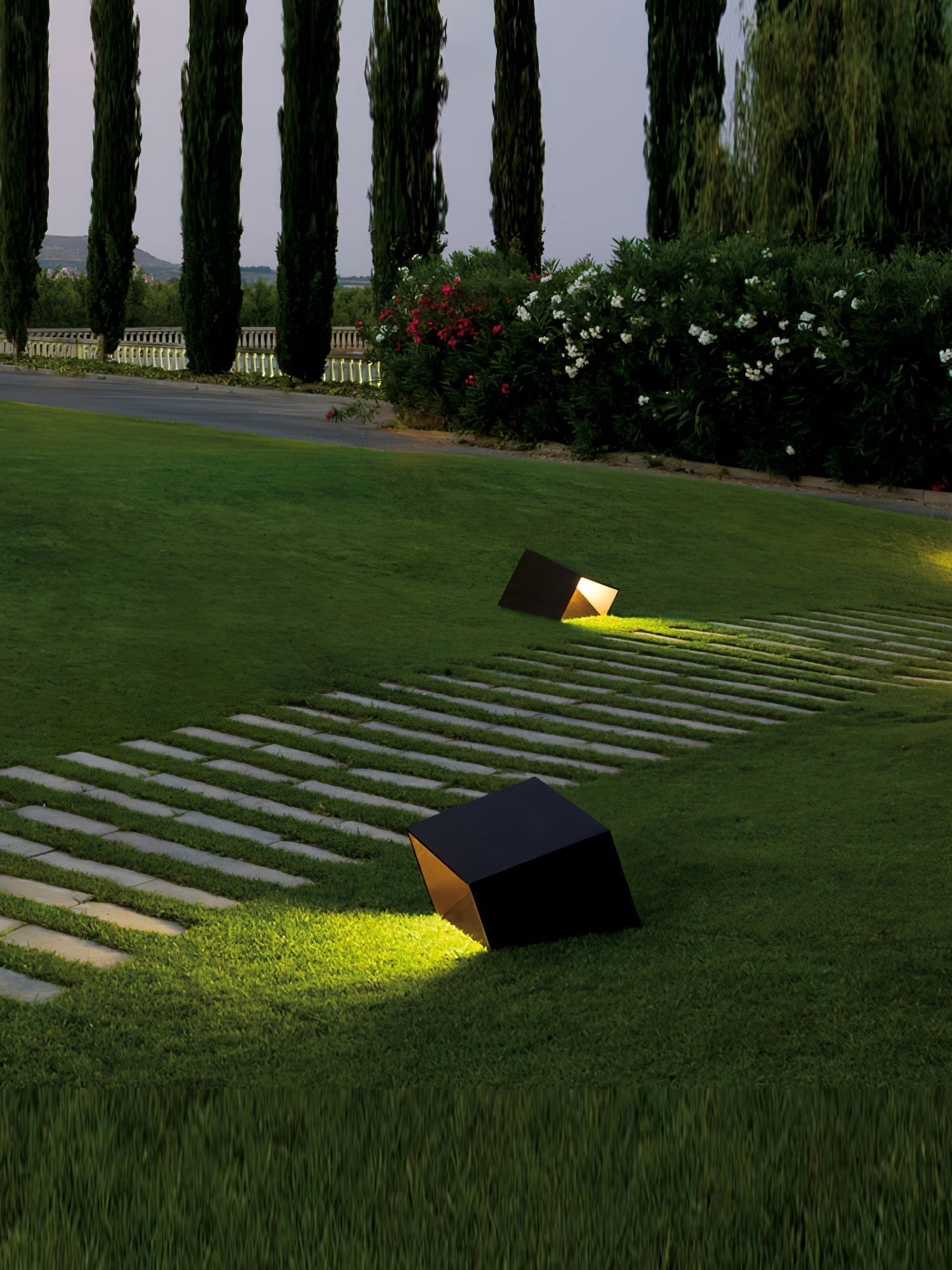Cube Garden Solar Outdoor Light - Lamp Outdoor