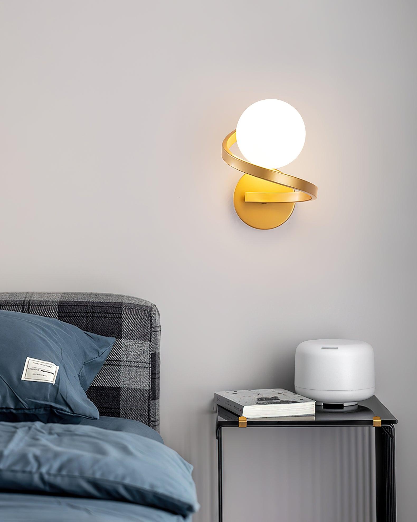 Curved Brass Wall Lamp - Lamp Outdoor
