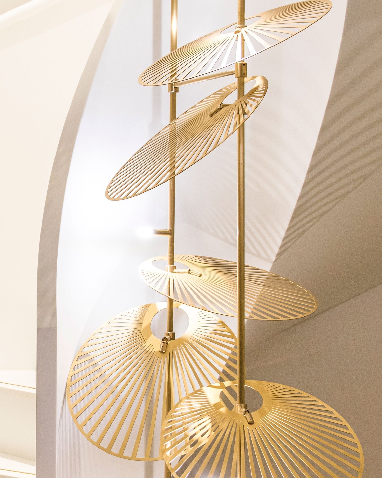 Odoraris Luxury Leaf Chandelier - Lamp Outdoor