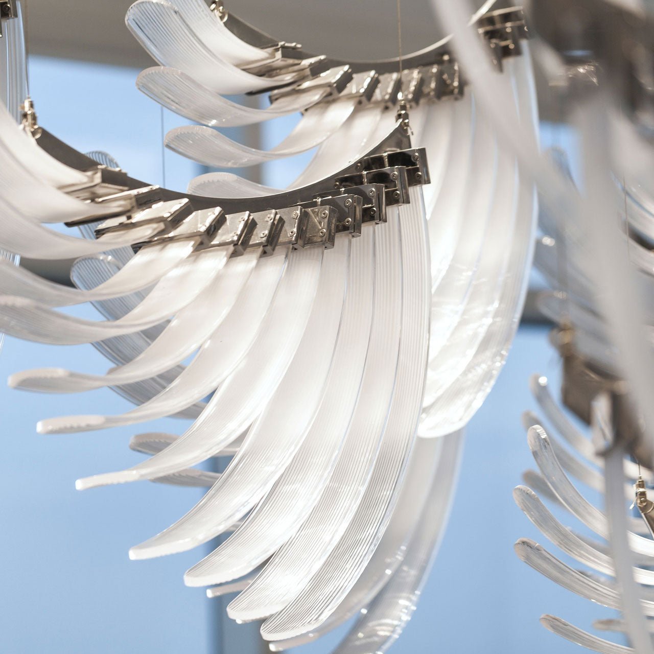 Eurrinia Glass Wing Cluster Chandelier - Lamp Outdoor