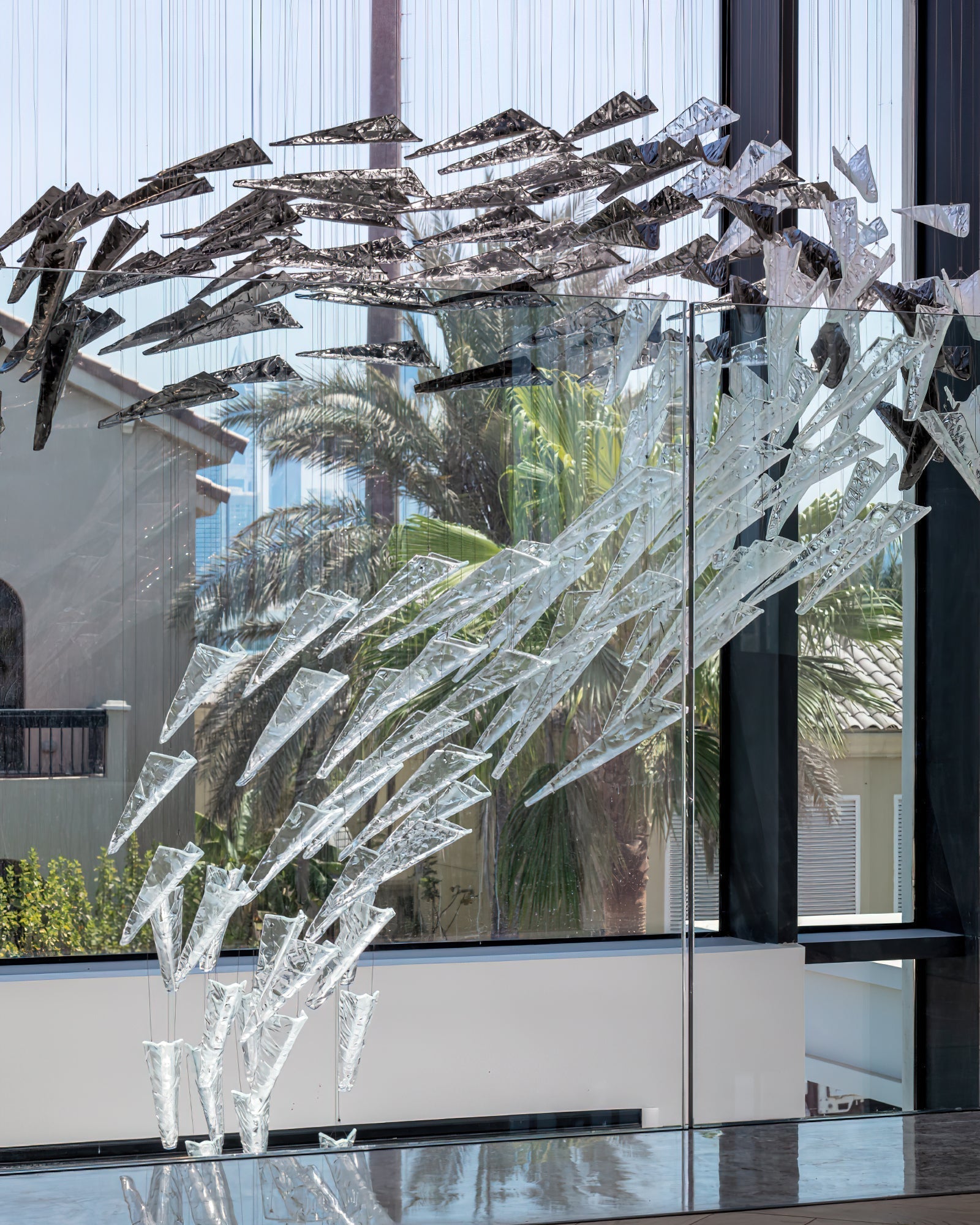 Nyvinia Glass Feather-Shape Chandelier - Lamp Outdoor