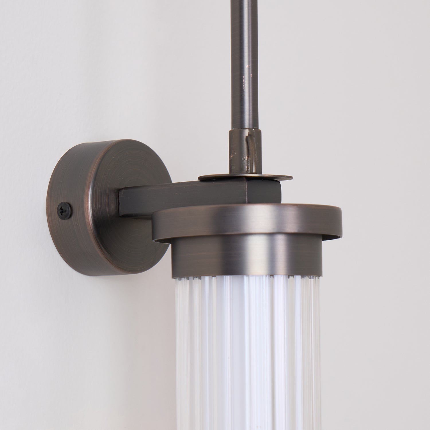 Meridian Vertical Wall Sconce - Lamp Outdoor