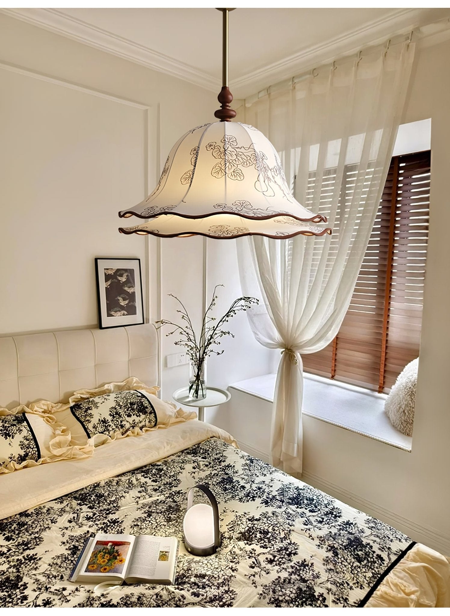 Ilsilis Traditional Elegance Floral Fabric Wood Pendant Lamp - Lamp Outdoor
