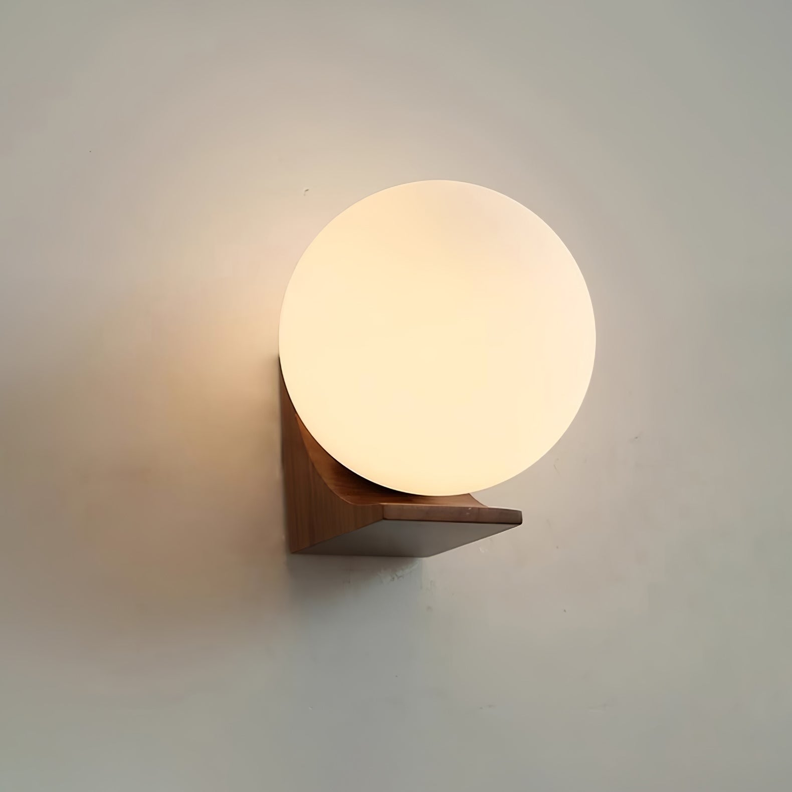 Evelyn Orb Wall Lamp - Lamp Outdoor