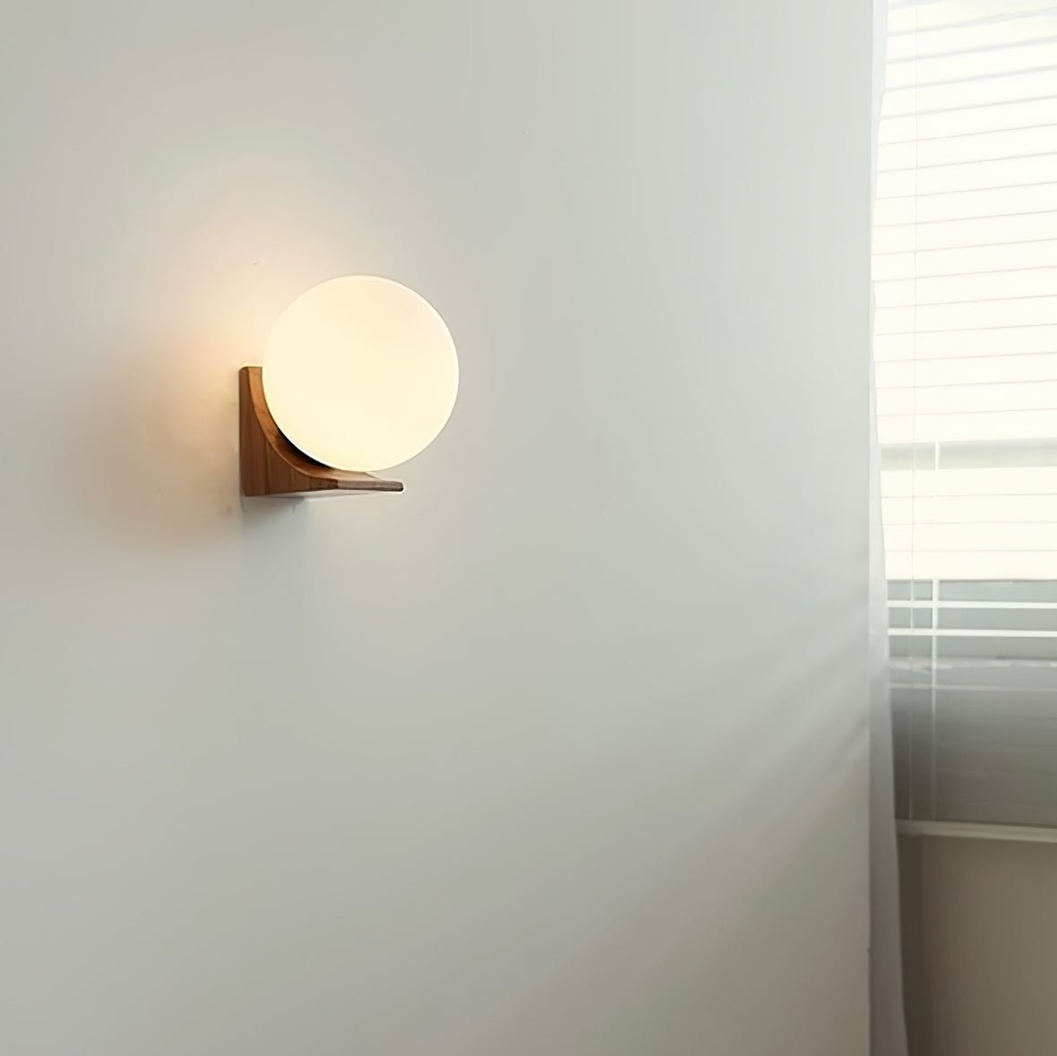 Evelyn Orb Wall Lamp - Lamp Outdoor