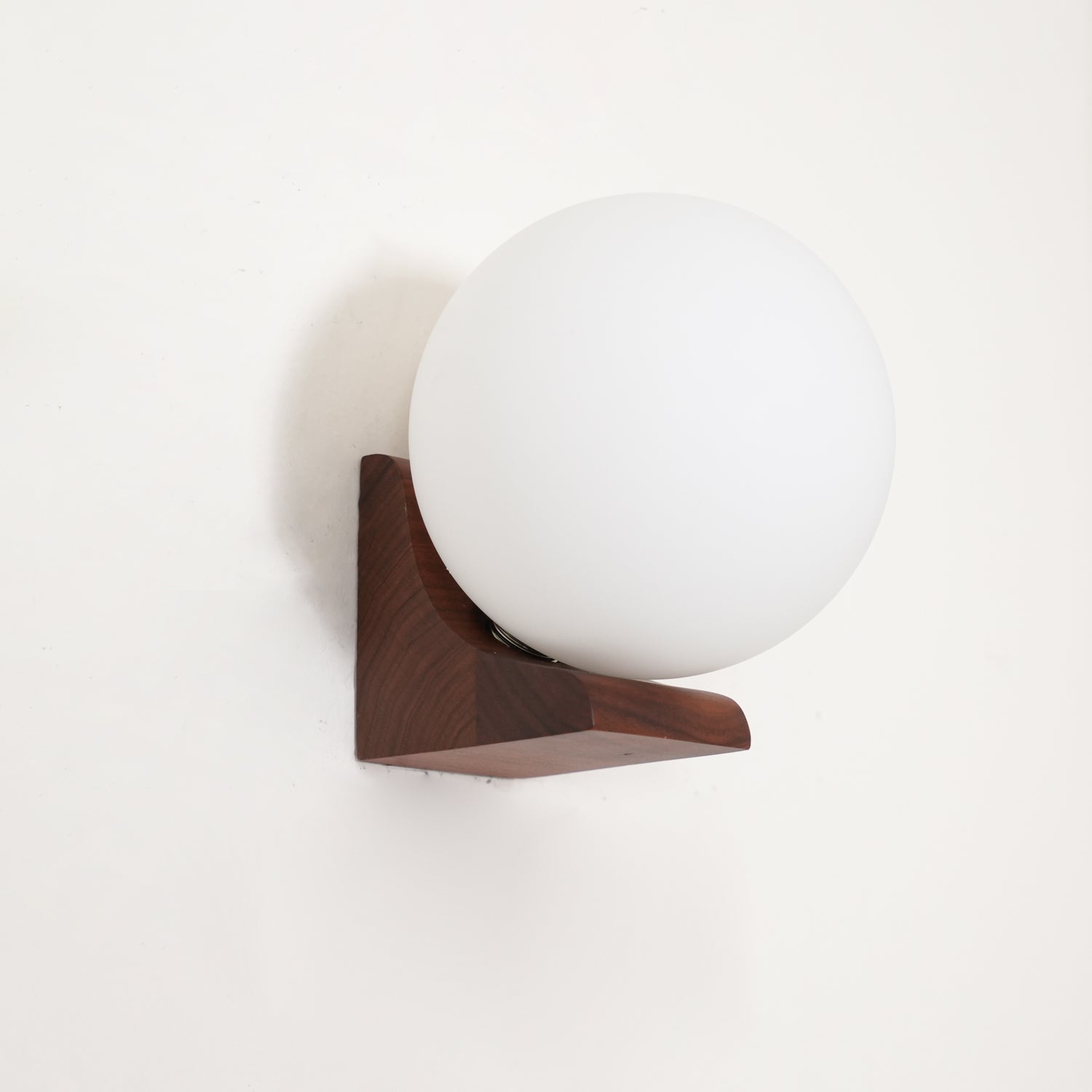 Evelyn Orb Wall Lamp - Lamp Outdoor