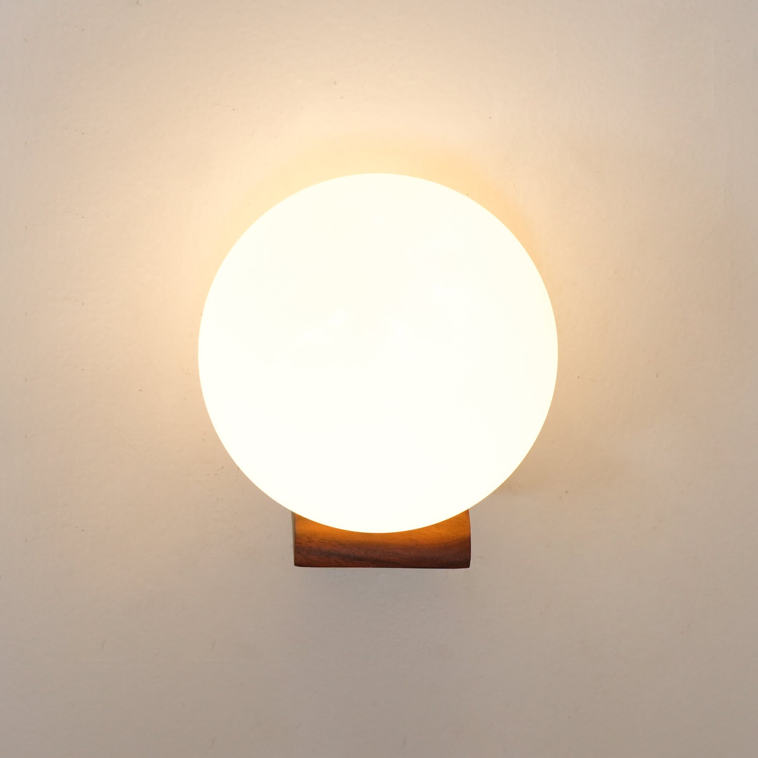 Evelyn Orb Wall Lamp - Lamp Outdoor