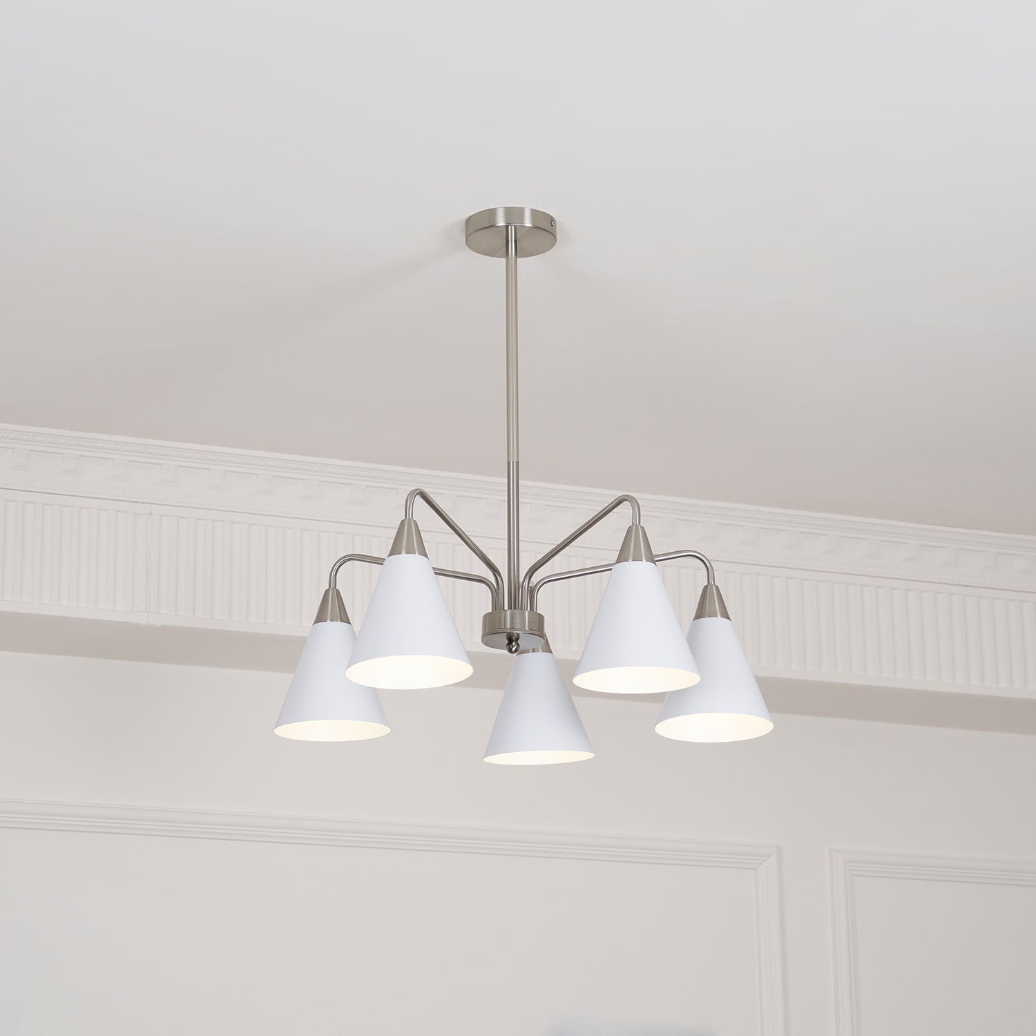 Elthaeth Premium Nordic Art Fashion Cono Metal Chandelier - Lamp Outdoor