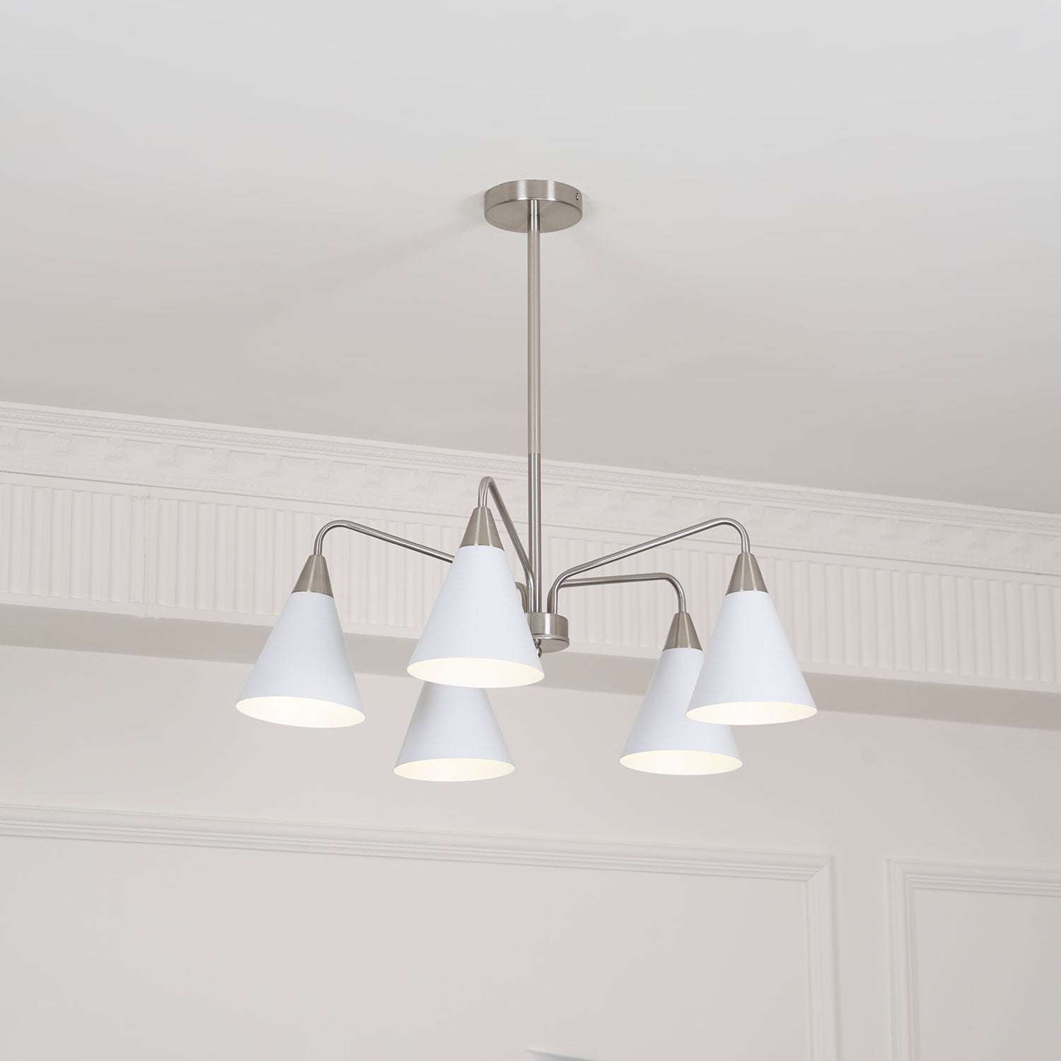 Elthaeth Premium Nordic Art Fashion Cono Metal Chandelier - Lamp Outdoor
