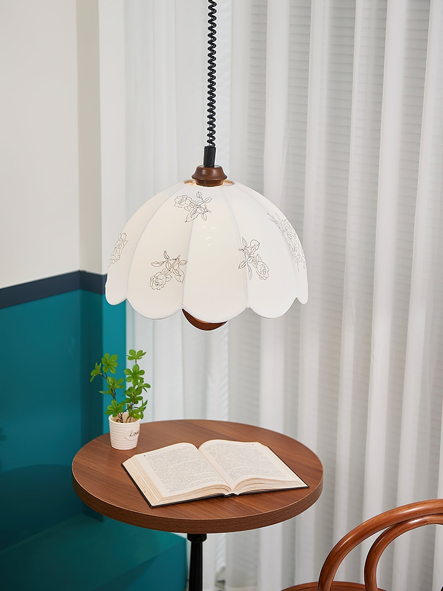Floral Grace Pendant Lamp - Lamp Outdoor