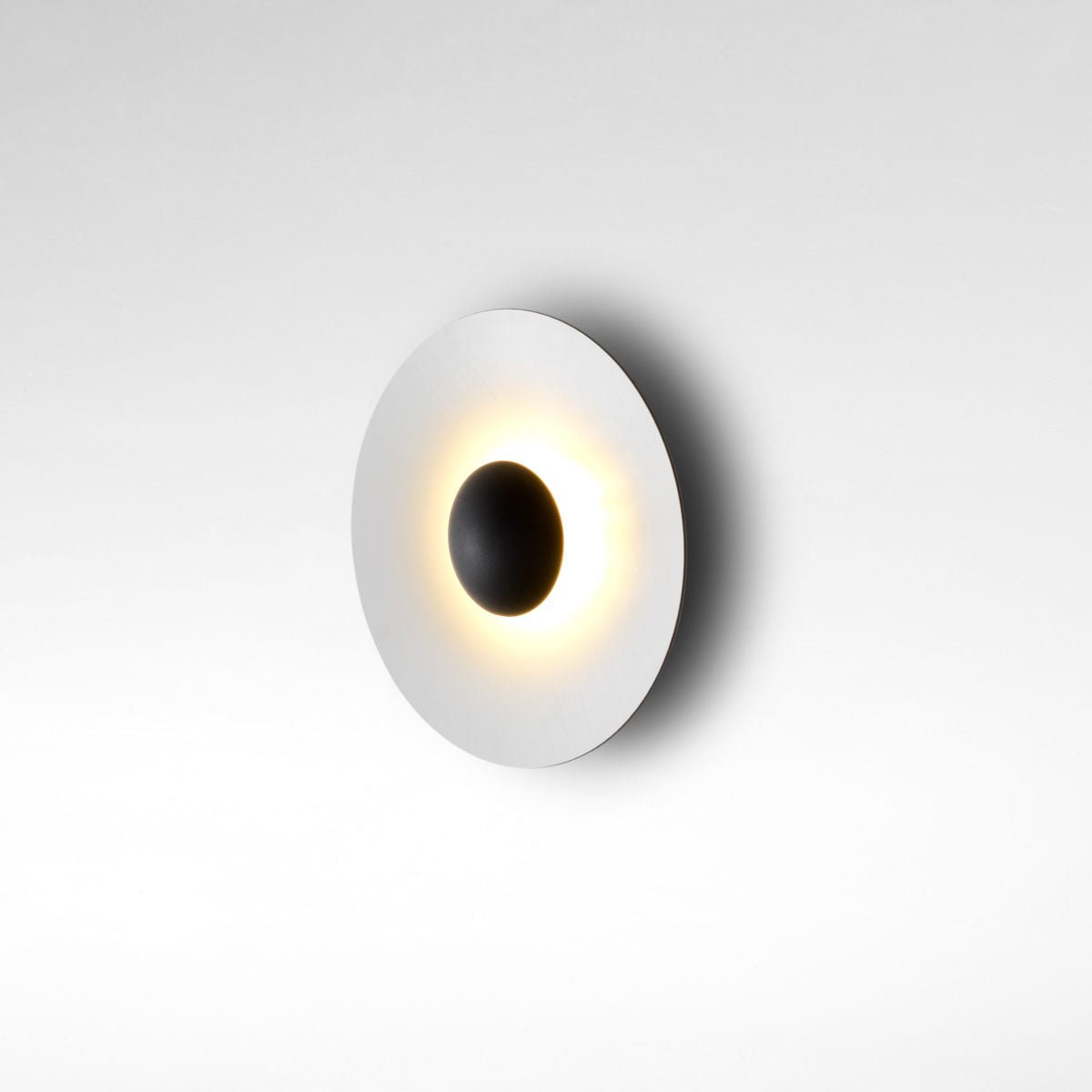 Ginger Modern Minimalist Round Metal Wall Lamp - Lamp Outdoor