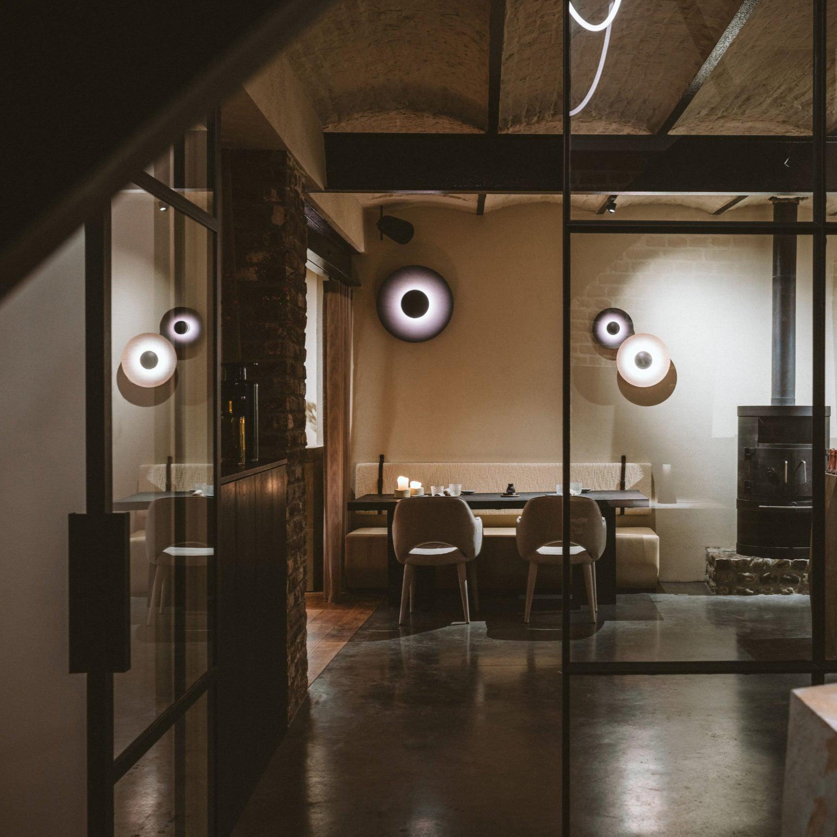 Simplicity Glow Wall Light - Lamp Outdoor