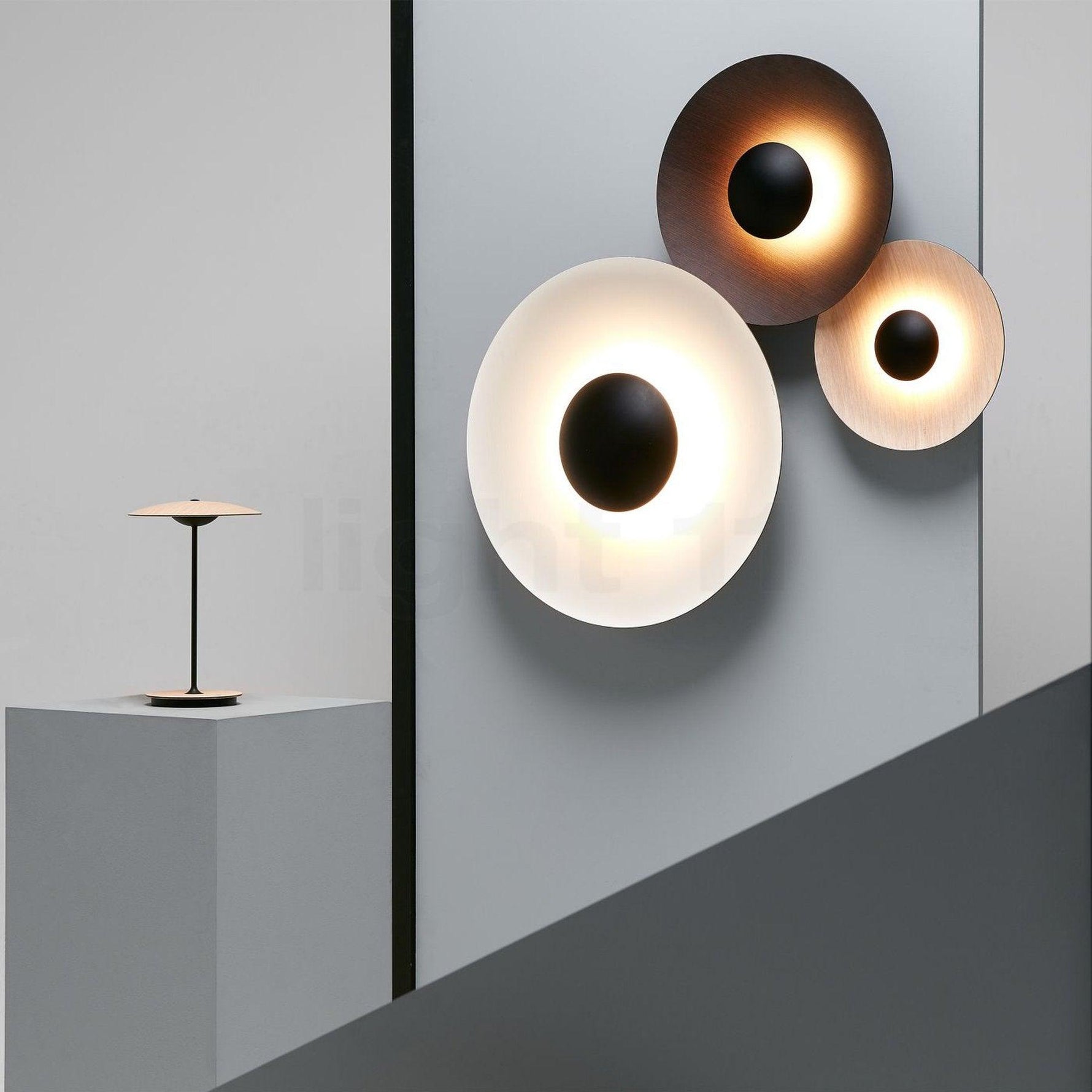 Simplicity Glow Wall Light - Lamp Outdoor