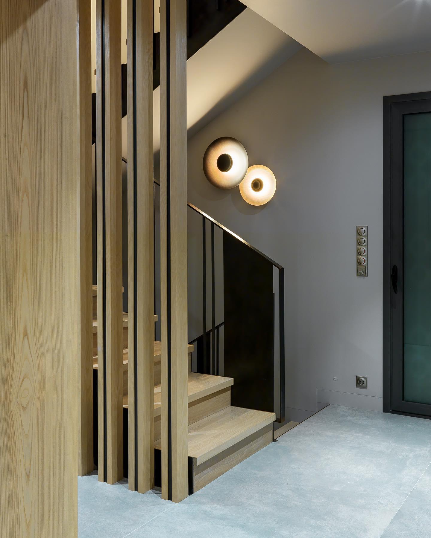 Simplicity Glow Wall Light - Lamp Outdoor