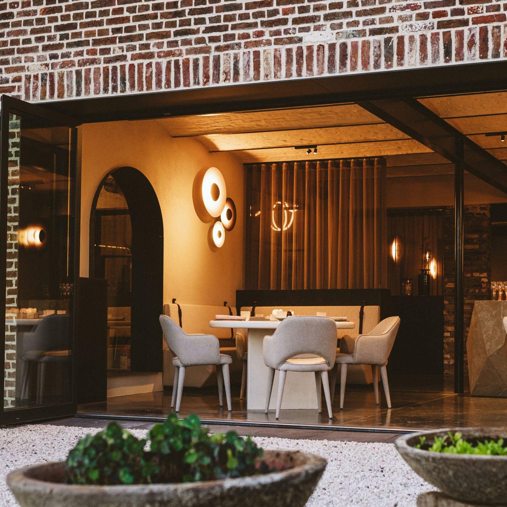 Simplicity Glow Wall Light - Lamp Outdoor