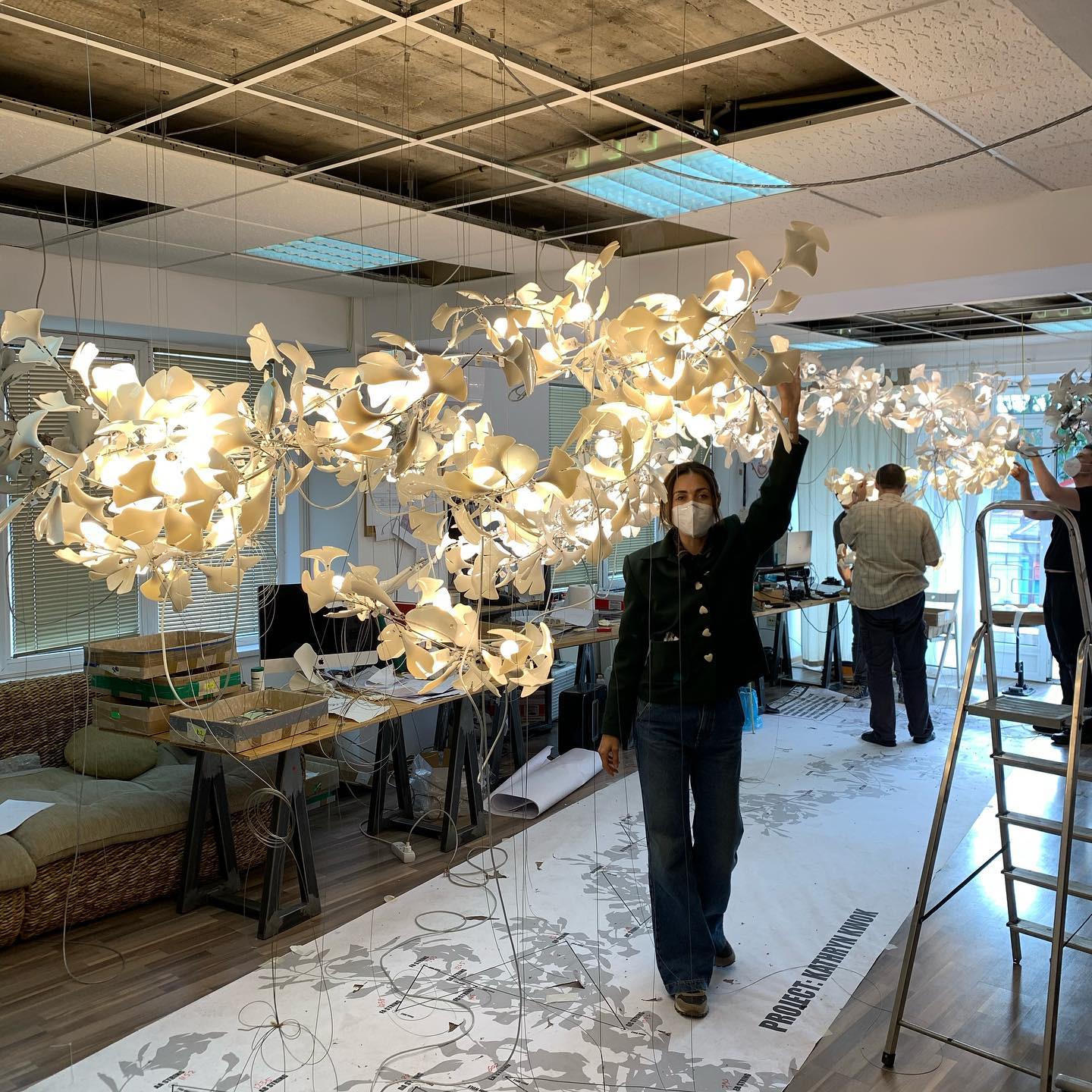 Eurzoris Gingko Metal Leaf Chandelier - Lamp Outdoor