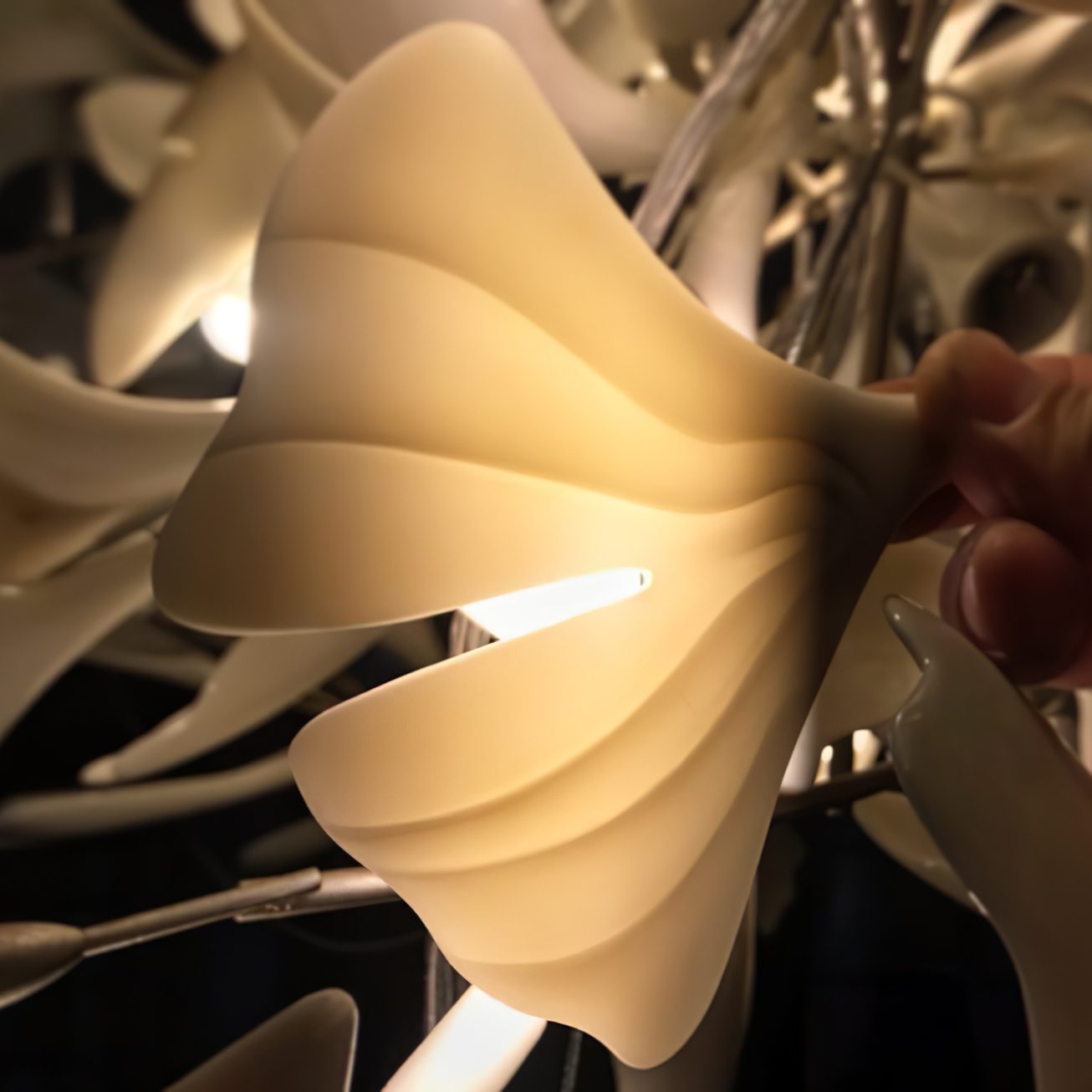 Eurzoris Gingko Metal Leaf Chandelier - Lamp Outdoor
