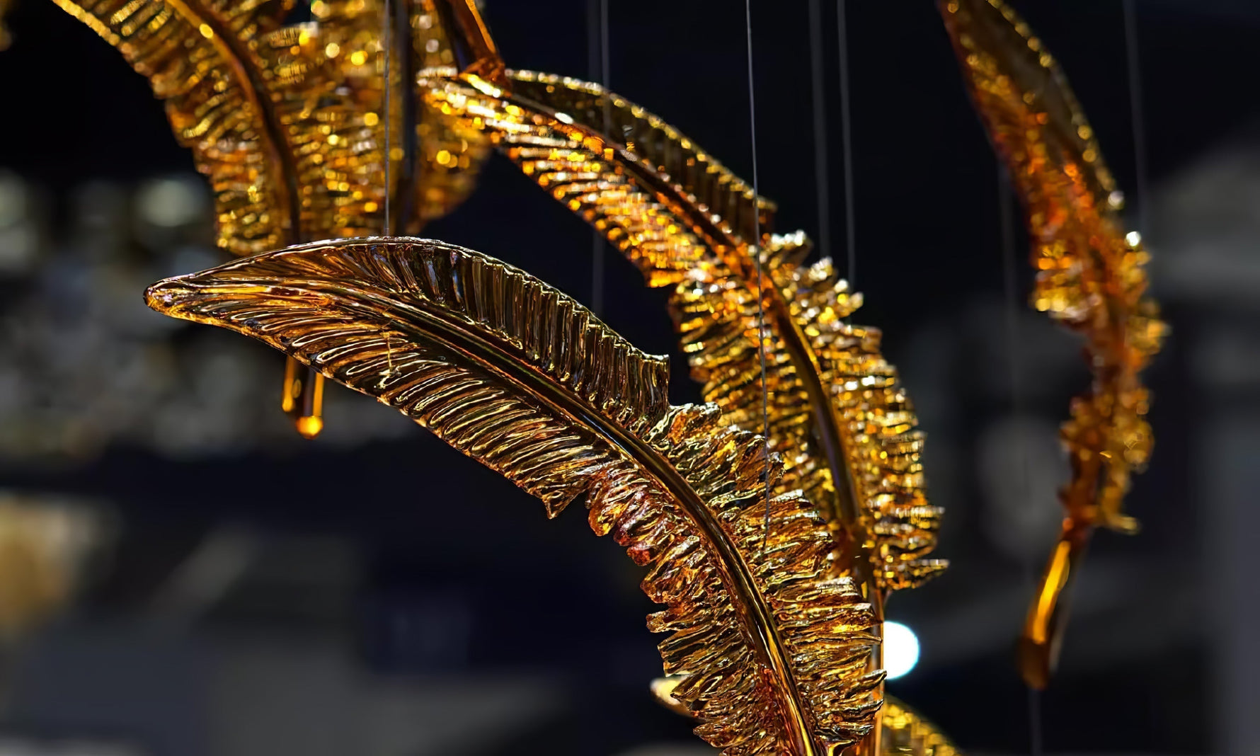Aetherial Glass Leaf Chandelier - Lamp Outdoor