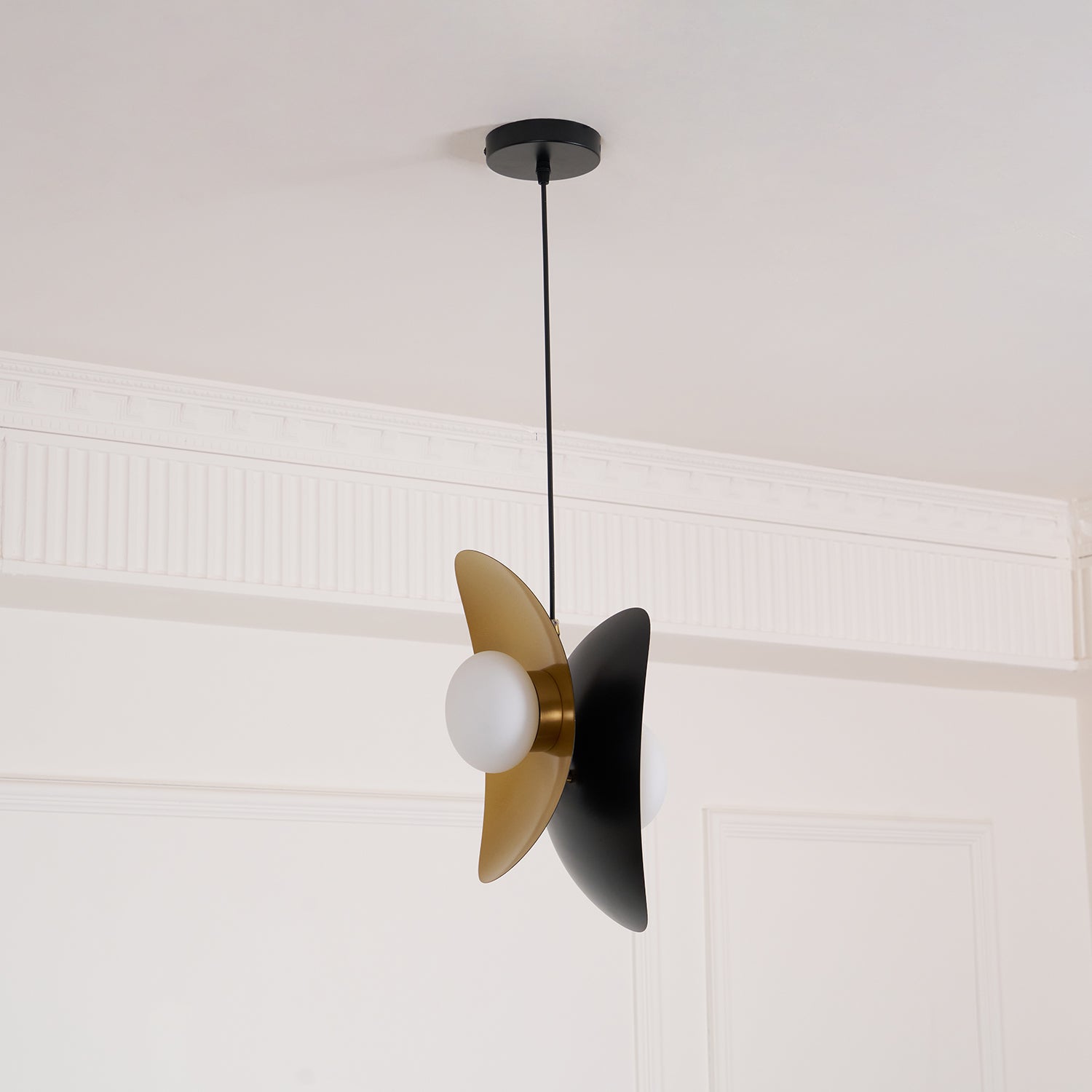 Golden Petal Pendant Lamp - Lamp Outdoor