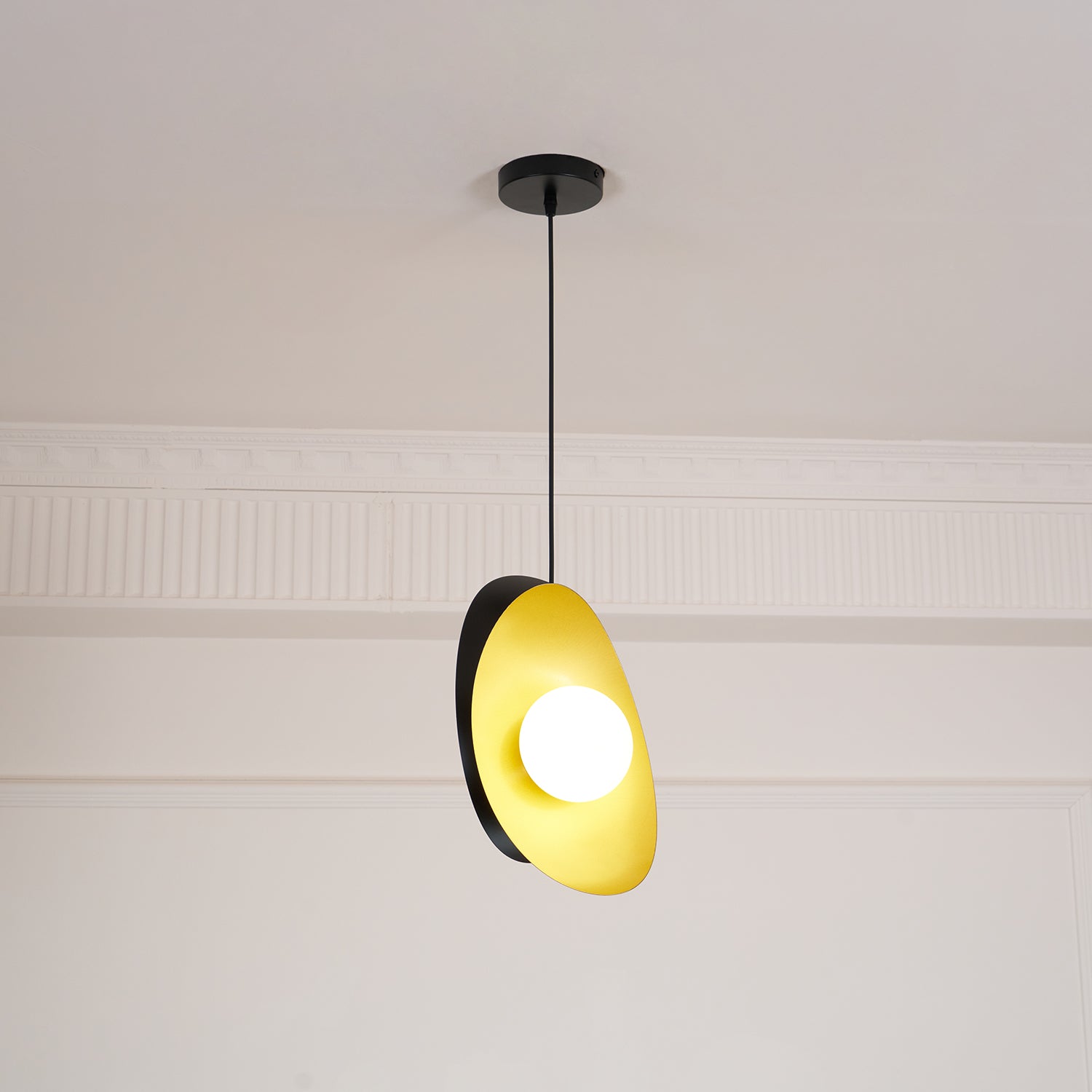 Golden Petal Pendant Lamp - Lamp Outdoor